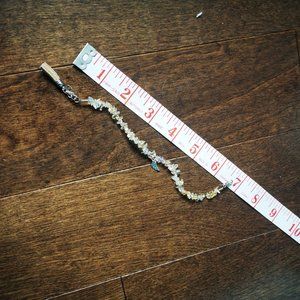 3/30 Cute Amber colored bracelet.